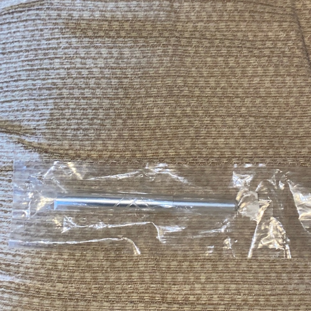 👄 NWT Retractable Lip Brush - Real not Synthetic